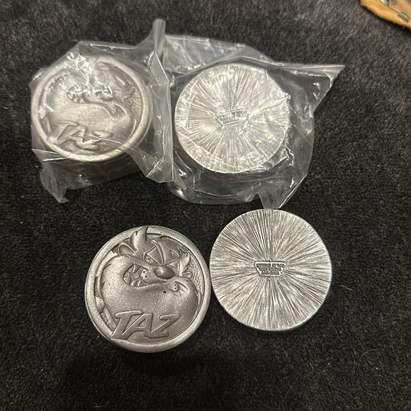 VGT Looney Tunes Pewter Trinket Box Taz Tasmanian Devil 1997 Warner Bros NOS - Picture 2 of 2